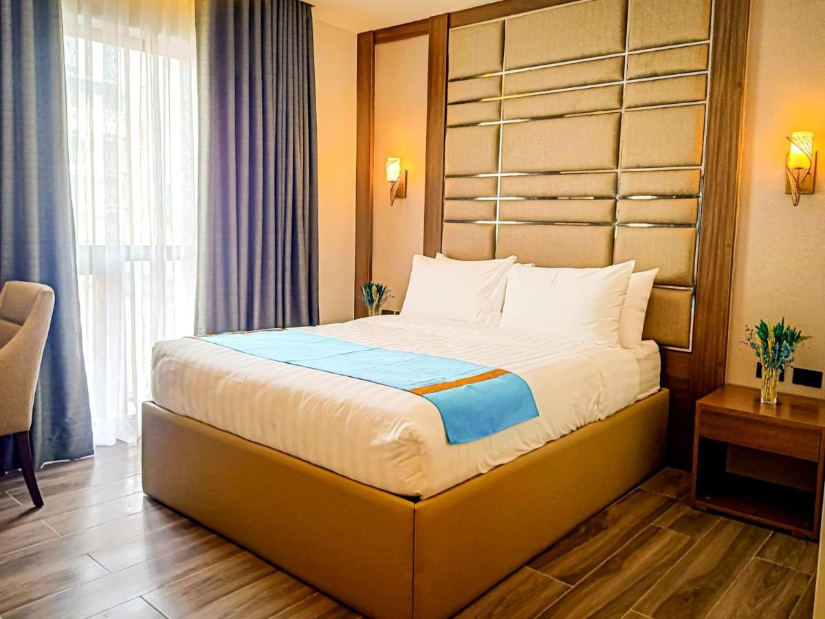 El Vistra Hotel Angeles Bagian luar foto