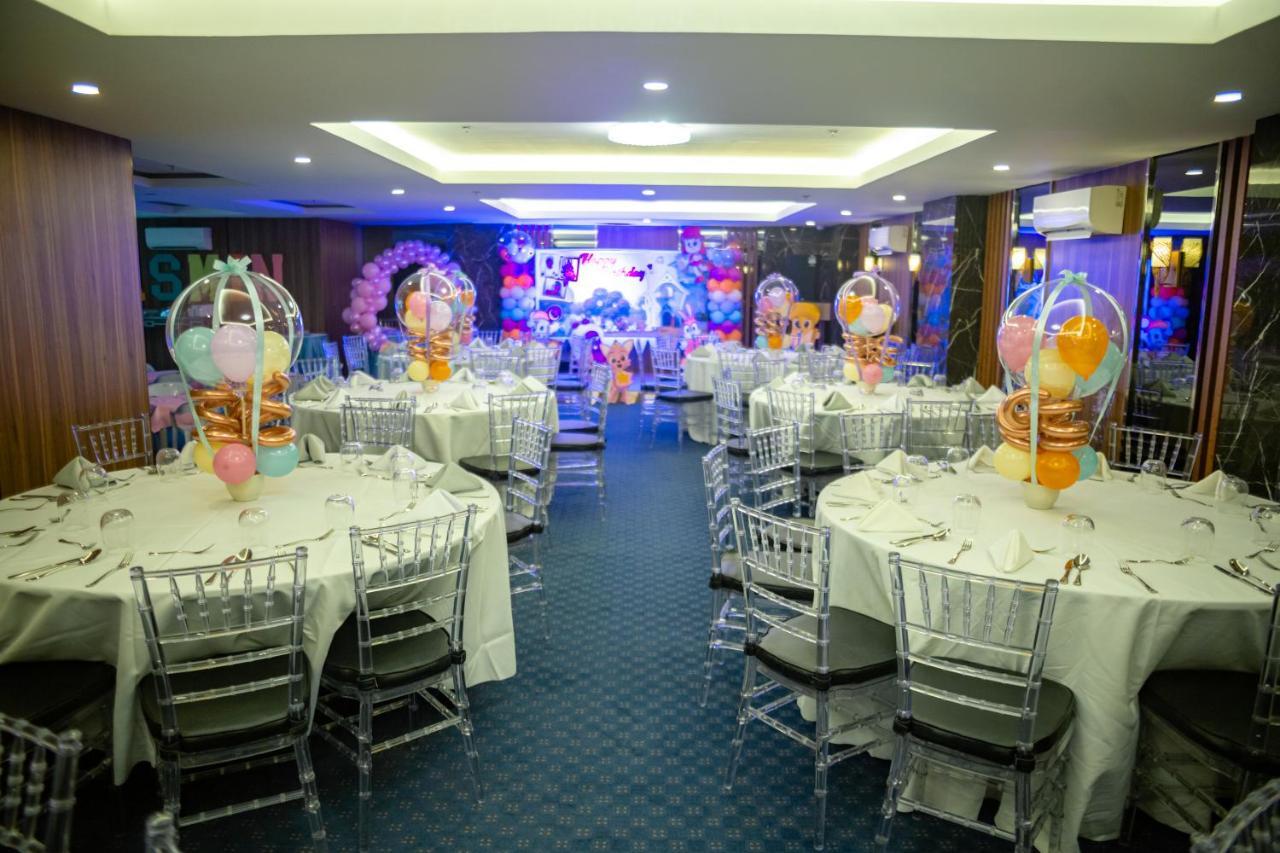 El Vistra Hotel Angeles Bagian luar foto
