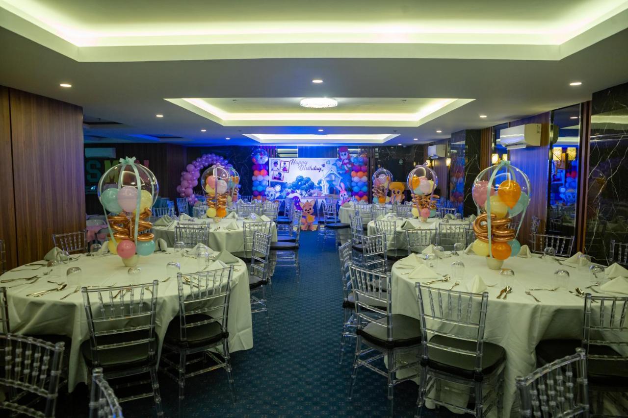 El Vistra Hotel Angeles Bagian luar foto