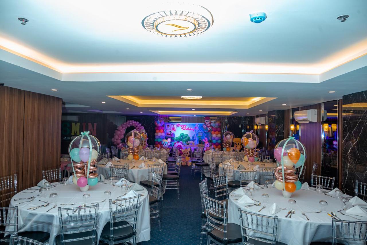El Vistra Hotel Angeles Bagian luar foto