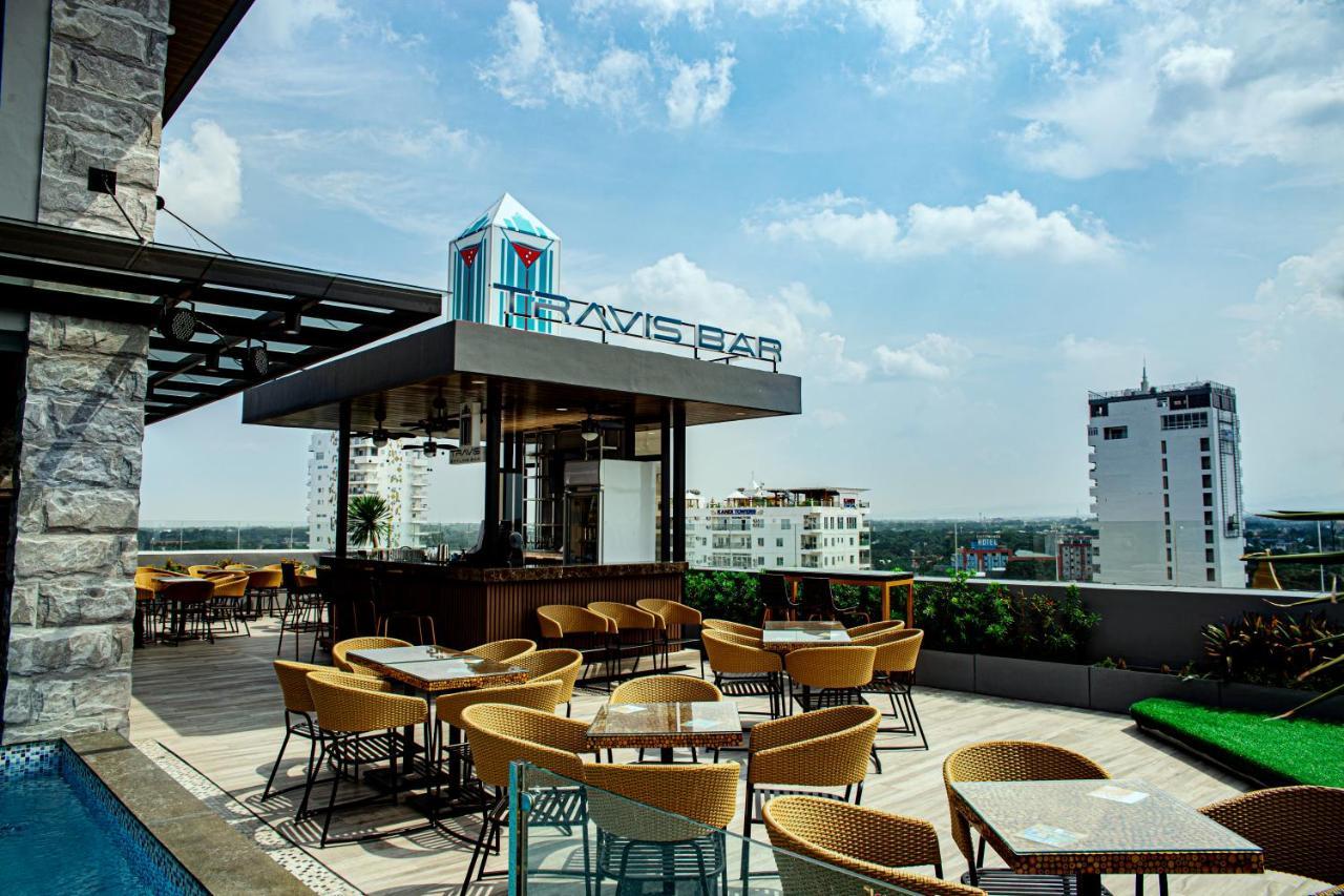 El Vistra Hotel Angeles Bagian luar foto